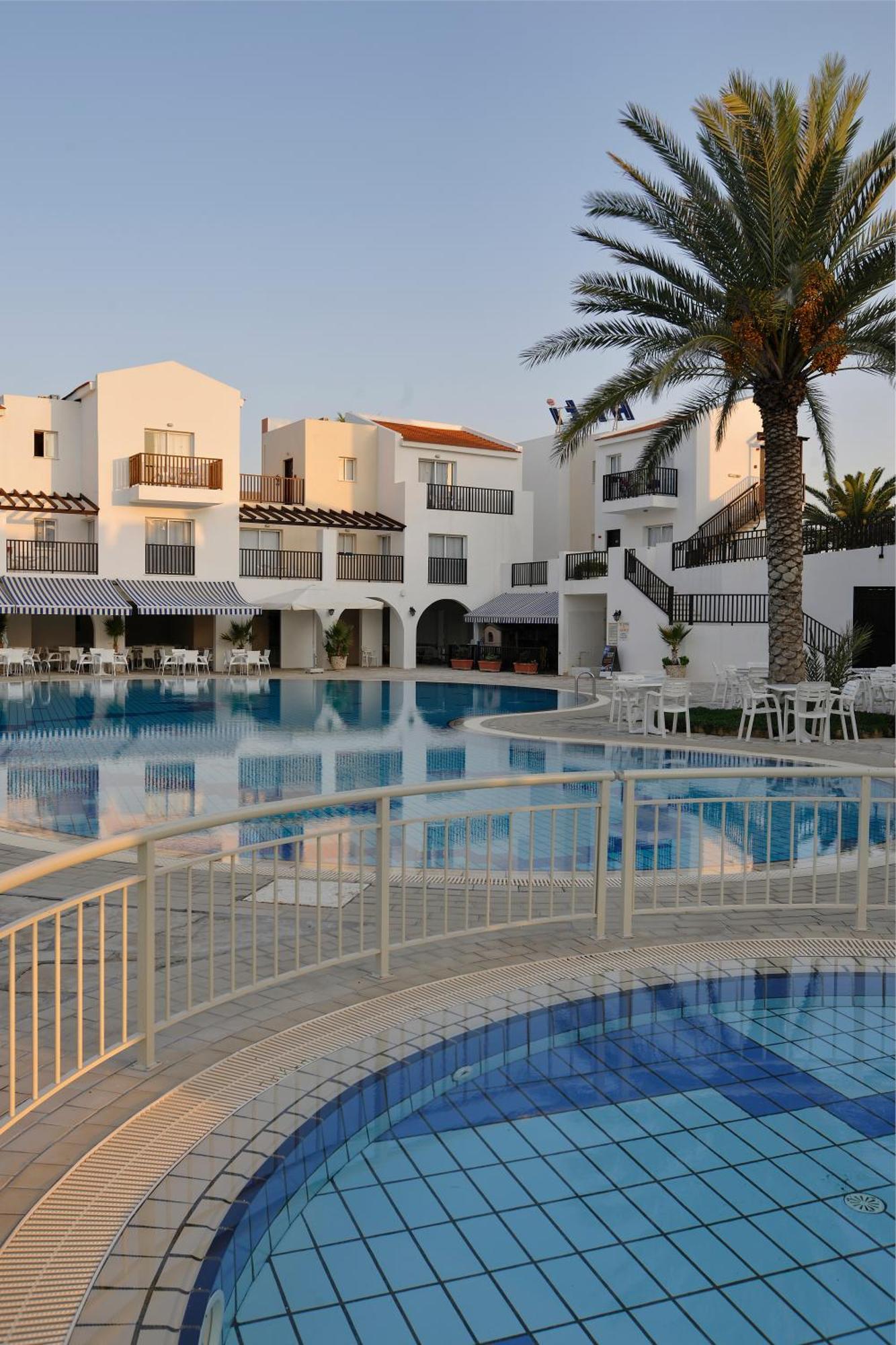 Akti Beach Hotel & Village Resort Klorakas Luaran gambar